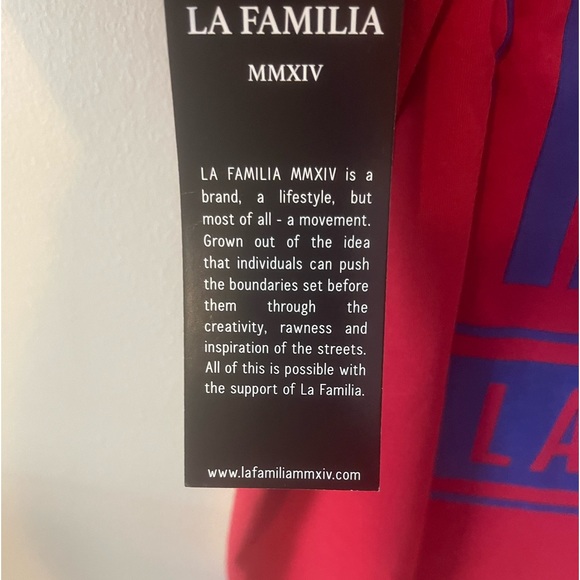 La familia SZ LG Red mens tee - Picture 5 of 11